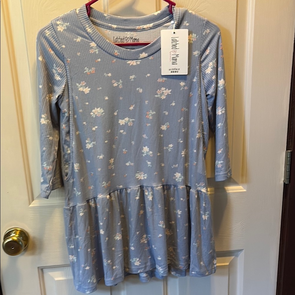 NWT Latched Mama Blue Floral Nursing Top SZ Small